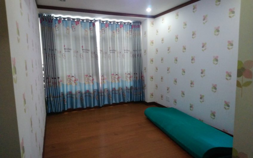 Cần cho thuê gấp căn hộ Samland Giai Việt 3 phòng ngủ nhà trống
