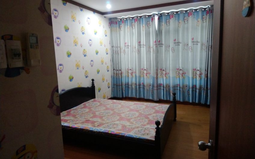 Cần cho thuê gấp căn hộ Samland Giai Việt 3 phòng ngủ nhà trống