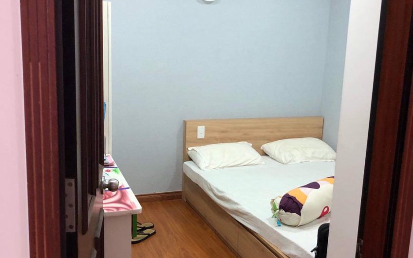 Cần cho thuê gấp căn hộ Giai Việt 2 phòng ngủ full nội thất