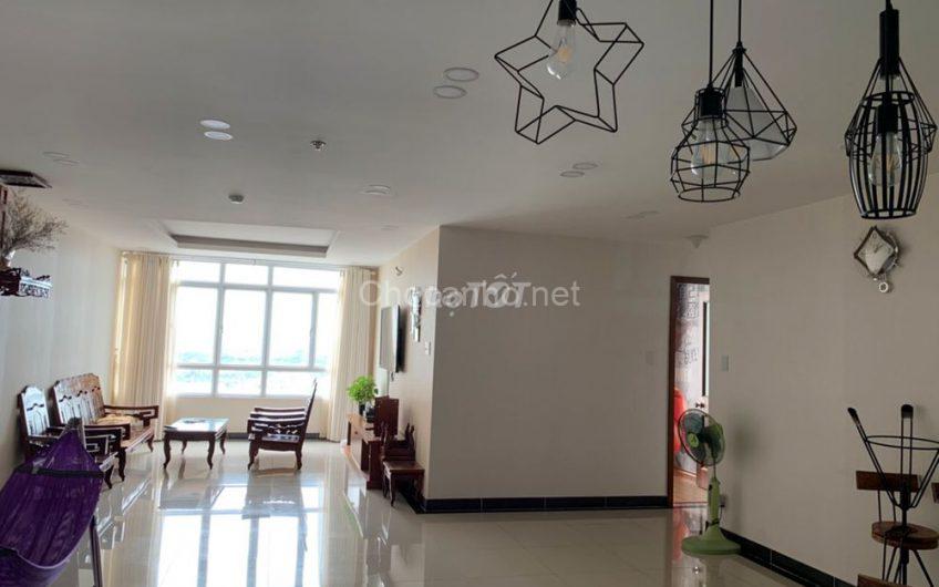 Bán căn hộ Giai Việt Q8, dt 150m,3pn,3wc nhà full nội thất giá bán 3ty950
