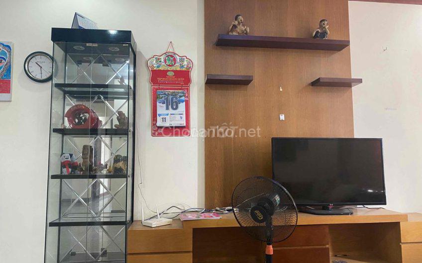 Cần sang gấp HĐ thuê căn hộ cao cấp Giai Việt, 856, Tạ Quang Bửu, Phường 5