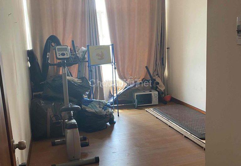 Cần sang gấp HĐ thuê căn hộ cao cấp Giai Việt, 856, Tạ Quang Bửu, Phường 5