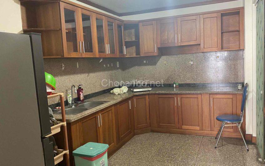 Cần sang gấp HĐ thuê căn hộ cao cấp Giai Việt, 856, Tạ Quang Bửu, Phường 5