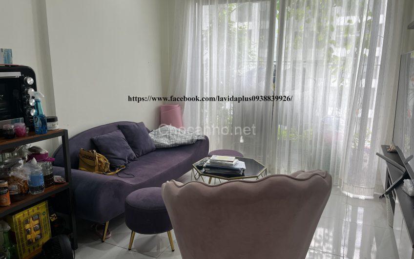 Chuyển nhượng căn 2PN2WC 65m2 giá 4,150 tỷ, căn góc, view đẹp full nội thất. Sẵn hợp đồng
